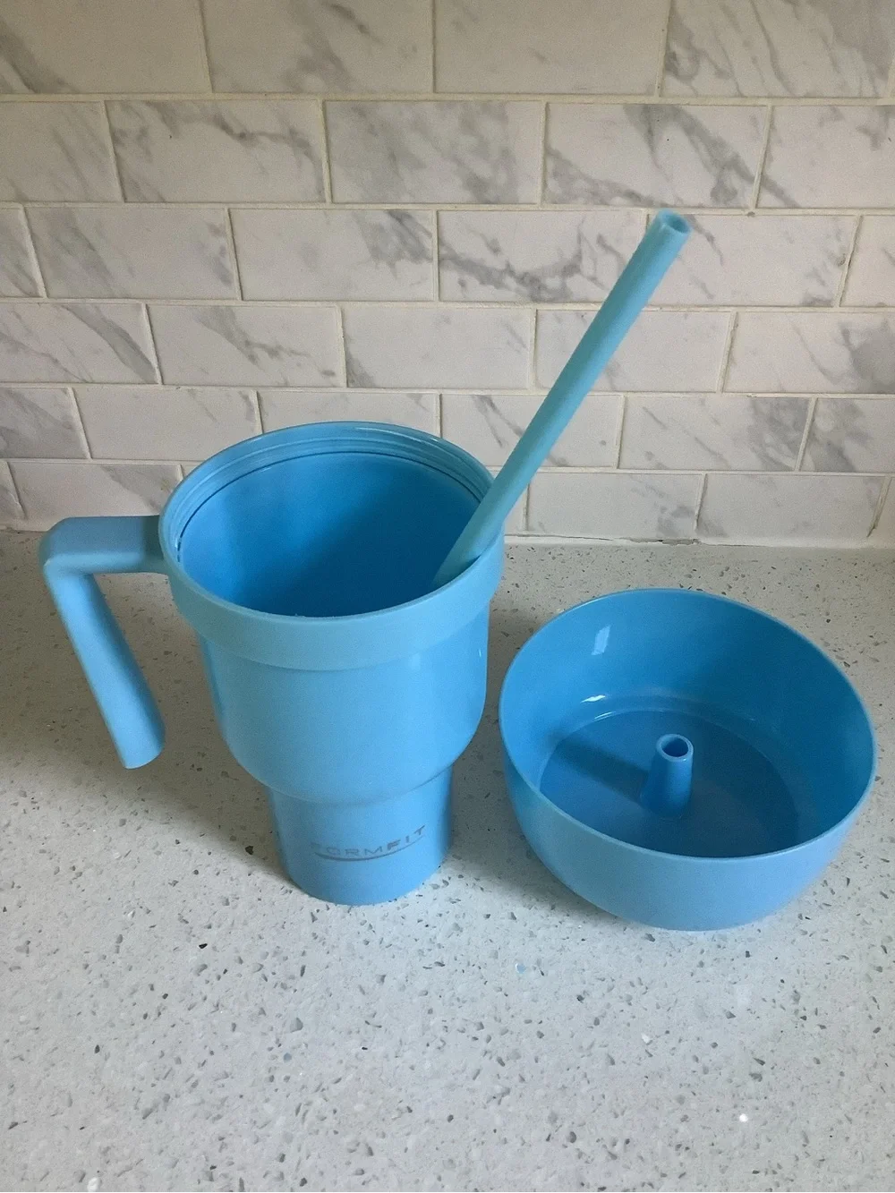 Formfit Light Blue 2-in-1 Snack & Drink Tumbler Cup with Straw Attachment